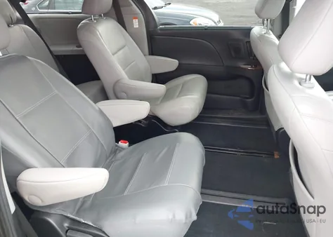 2015 Toyota Sienna Limited Premium 7 Passenger from USA, damaged, VIN 5TDDK3DC4FS116695